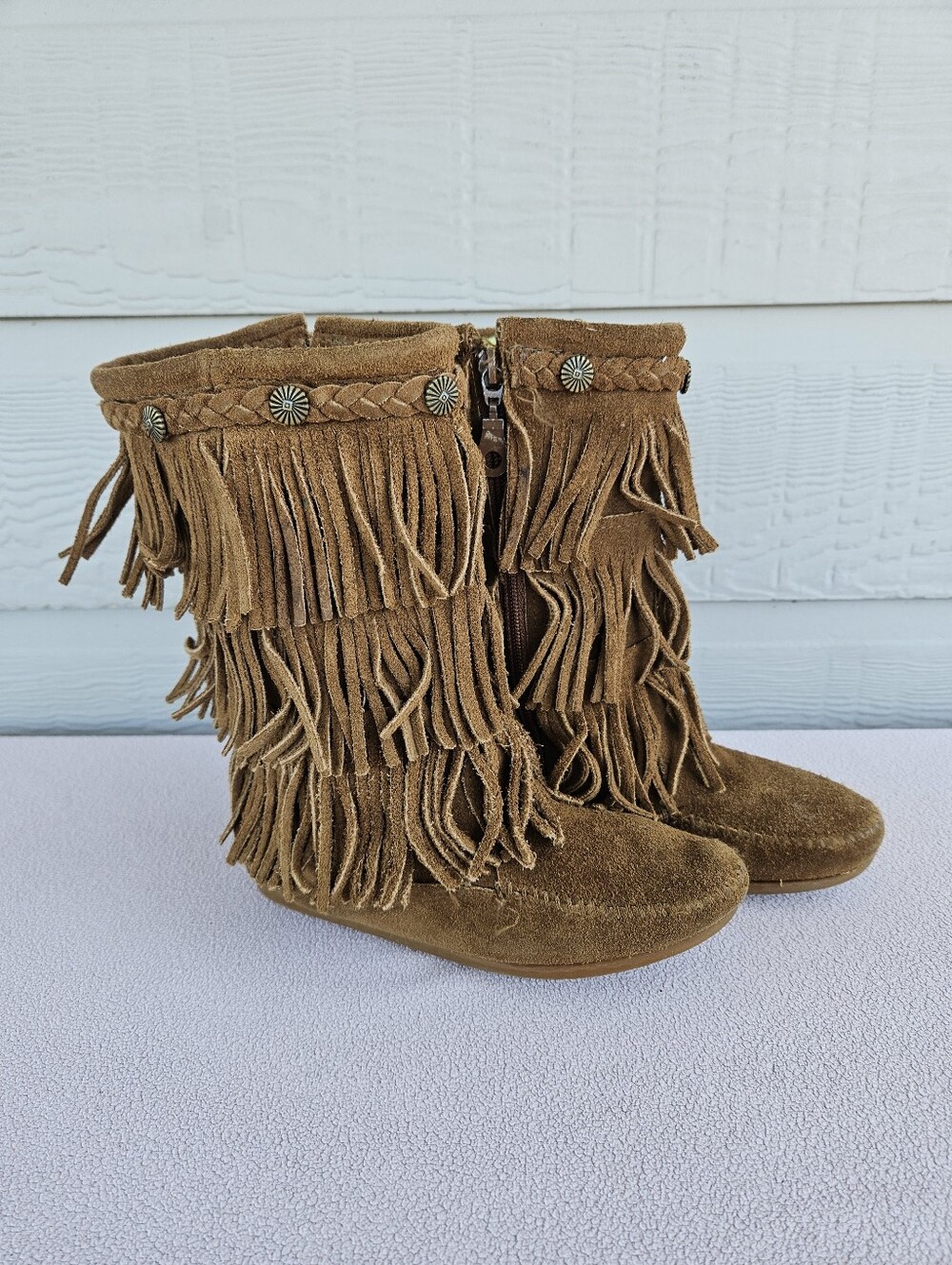 Minnetonka 3 Layer Triple Fringe Boot Moccasins Youth SZ 1 Brown Leather